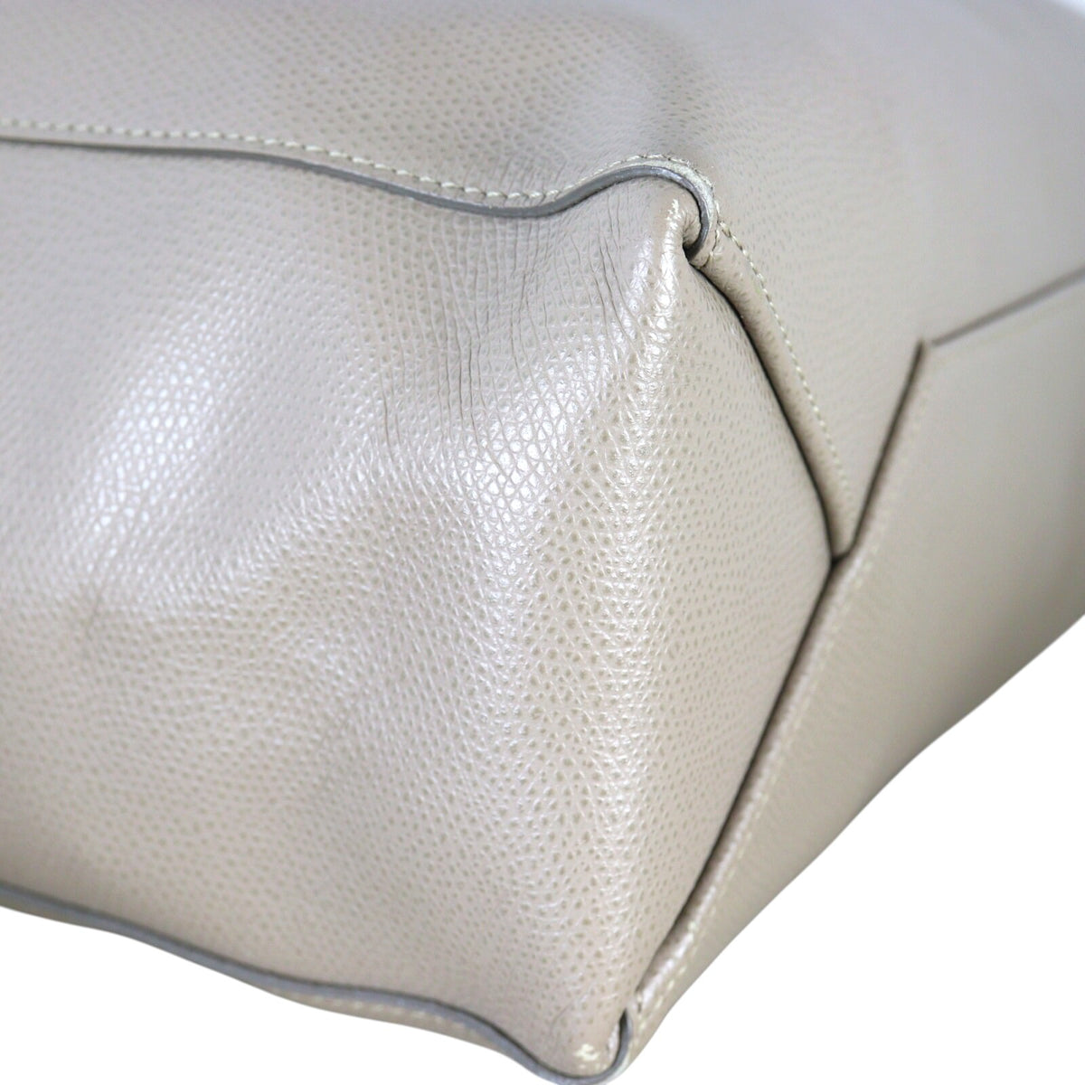 Celine Vertical Cabas Tote Small_IMG_2950.jpg