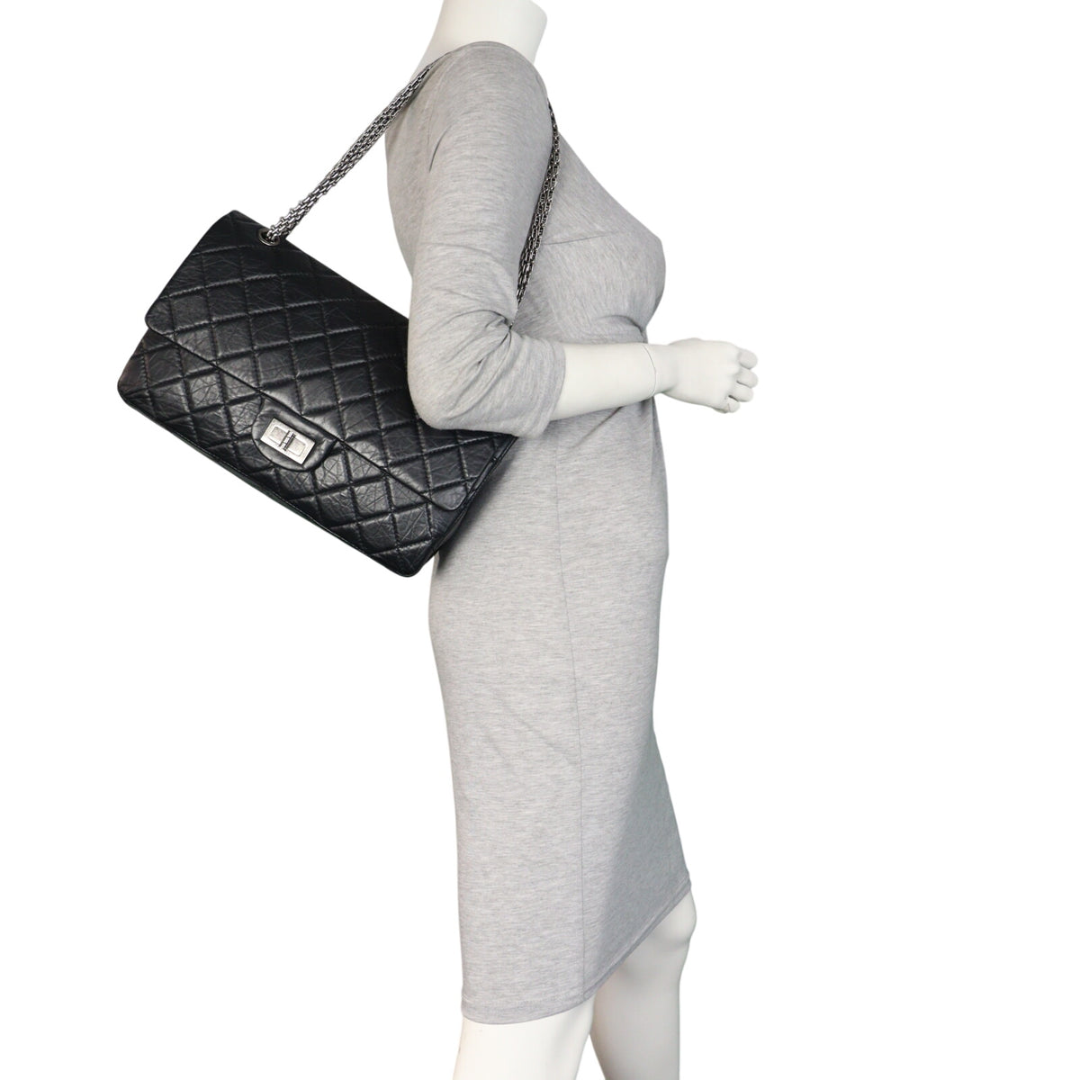 Chanel 2.55 Reissue 227 Double Flap Bag_IMG_5700.jpeg