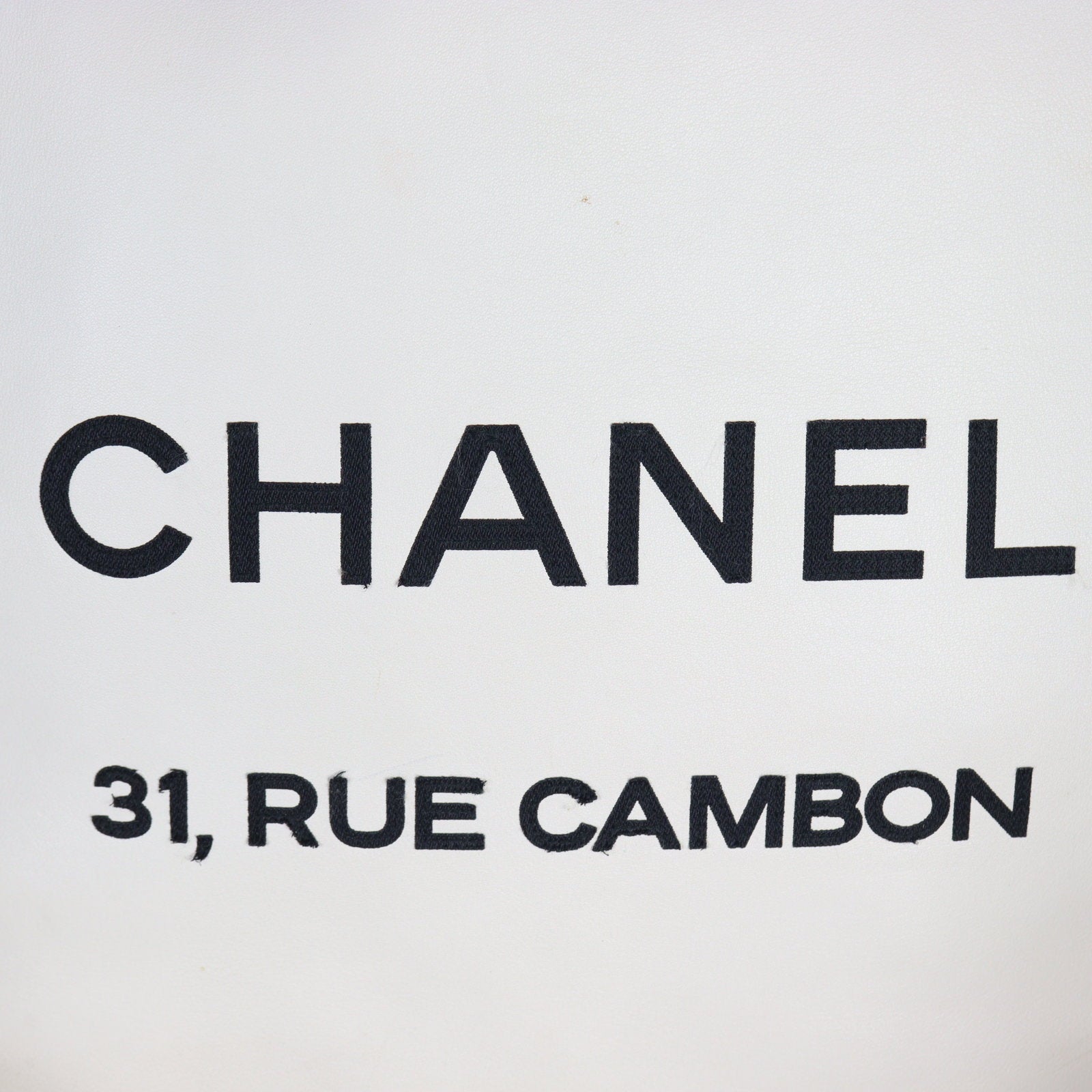 Chanel 31 Rue Cambon Essential Shopping Tote_IMG_9857.jpg