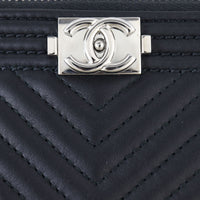 Chanel Boy O-Case Chevron Large_IMG_3890.jpg