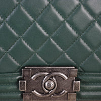 Chanel Boy Old Medium_IMG_2714.jpg