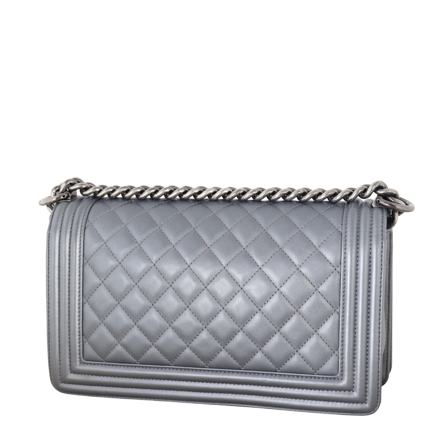 Chanel Boy Old Medium_IMG_4883.jpeg