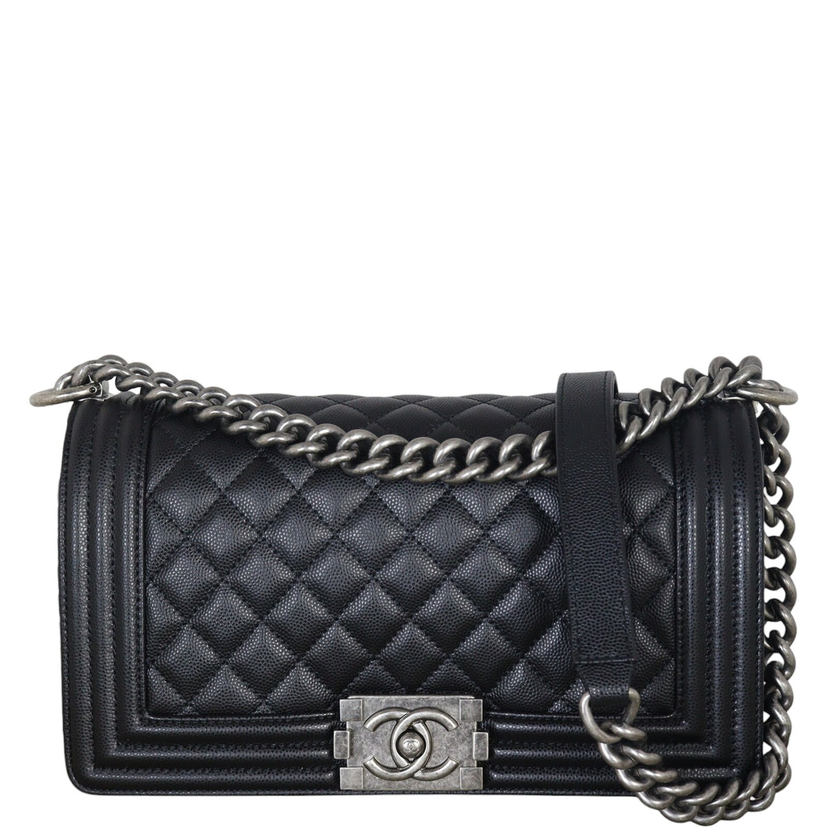 Chanel Boy Old Medium_IMG_5629.jpg