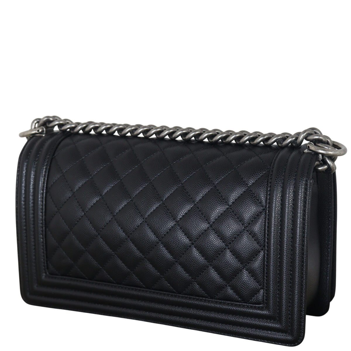 Chanel Boy Old Medium_IMG_5630.jpeg