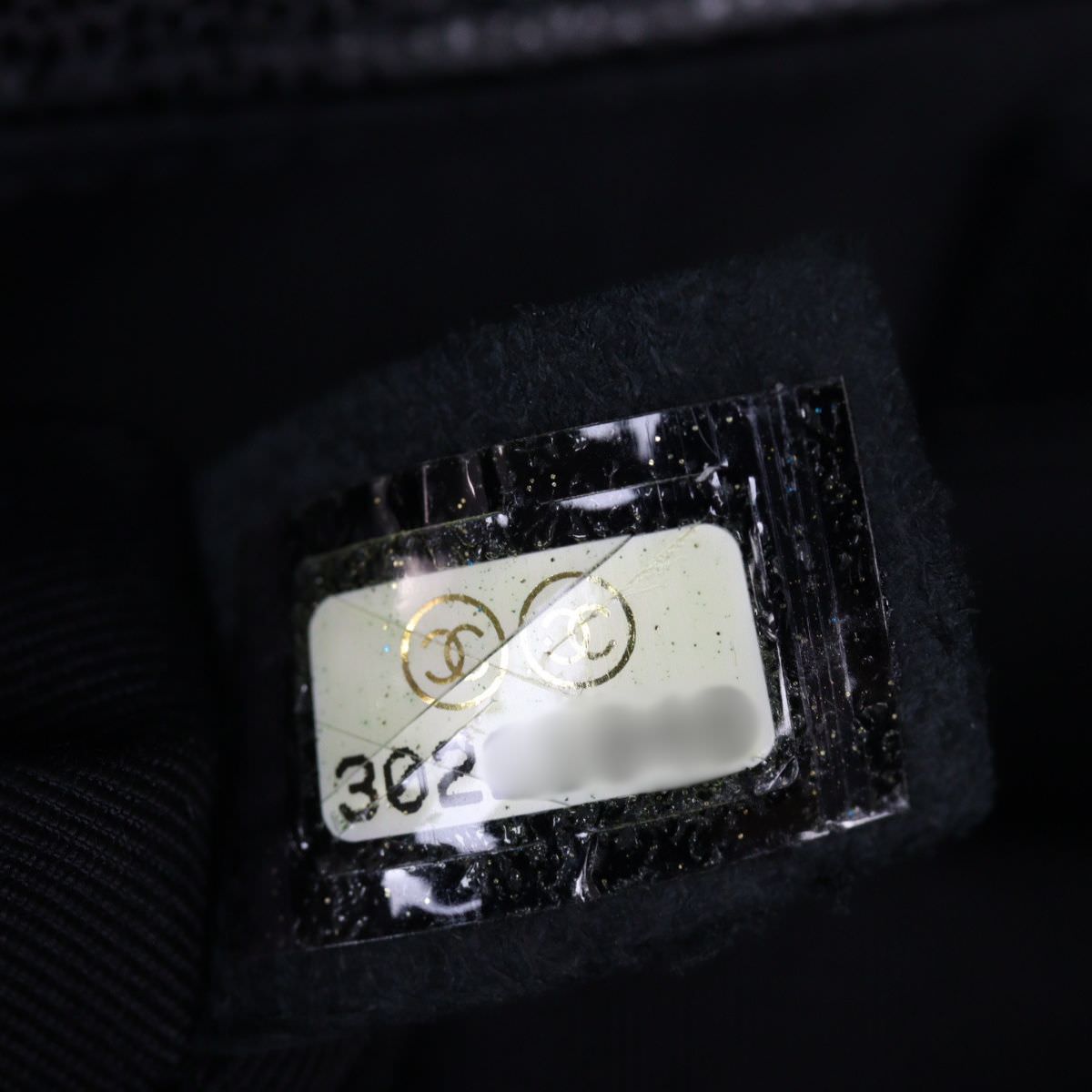 Chanel Boy Old Medium_IMG_5634.jpg