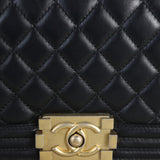Chanel Boy Old Medium_IMG_6145.jpg