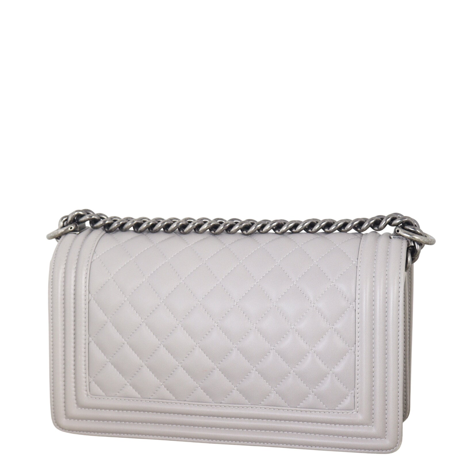Chanel Boy Old Medium_IMG_9774.jpeg