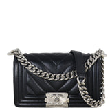Chanel Boy Small Chevron_IMG_7370.jpg