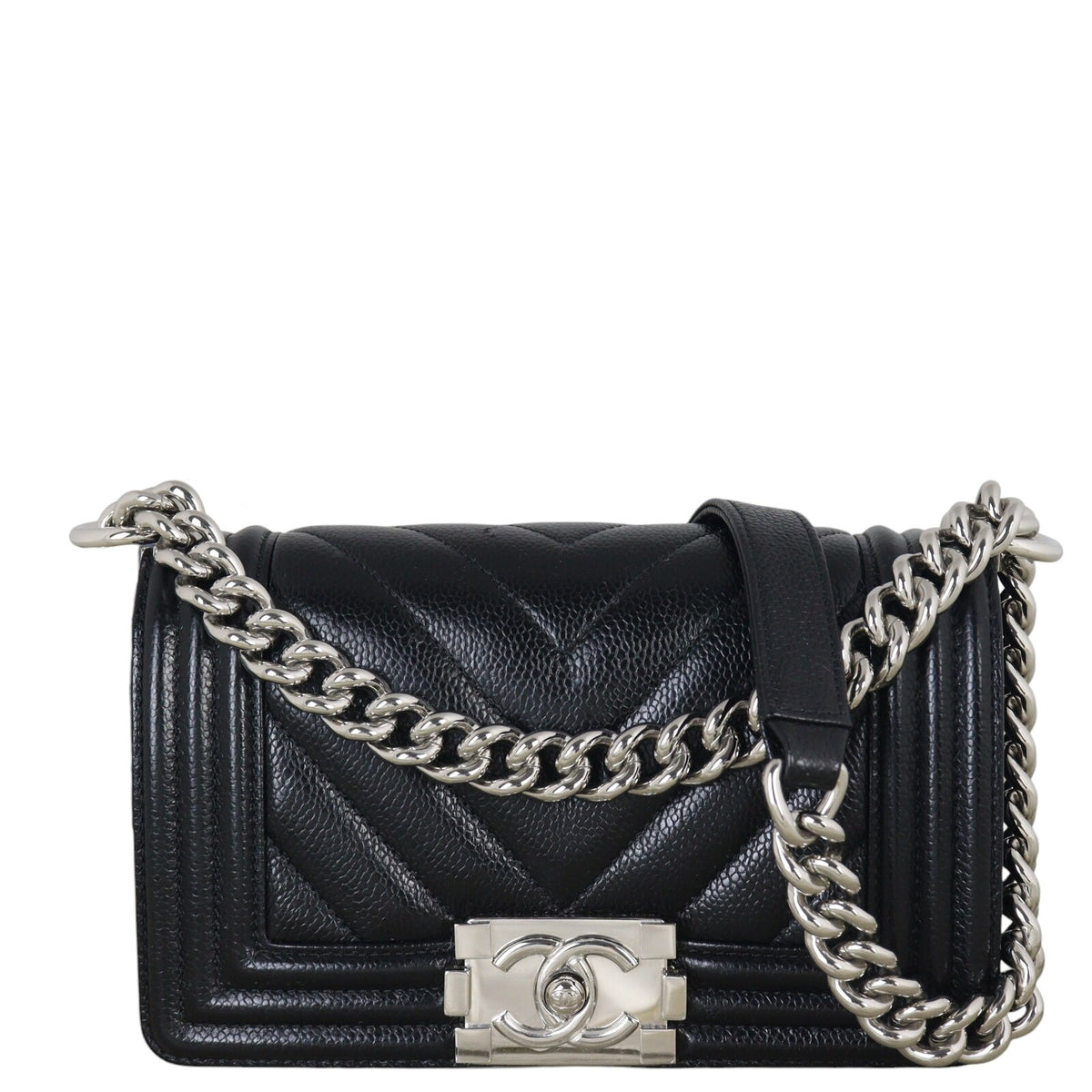 Chanel Boy Small Chevron_IMG_7370.jpg