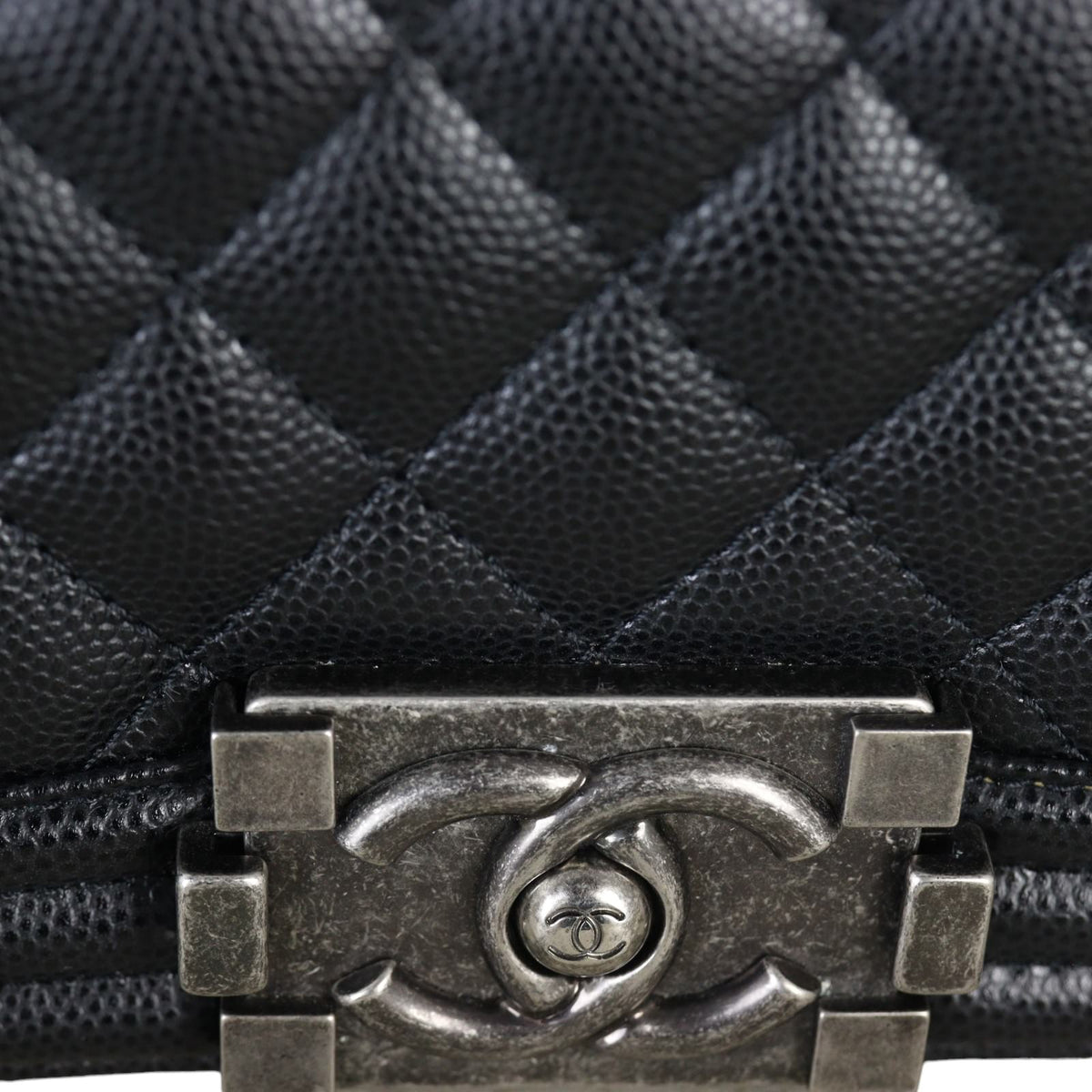 Chanel Boy Small_IMG_3071.jpg