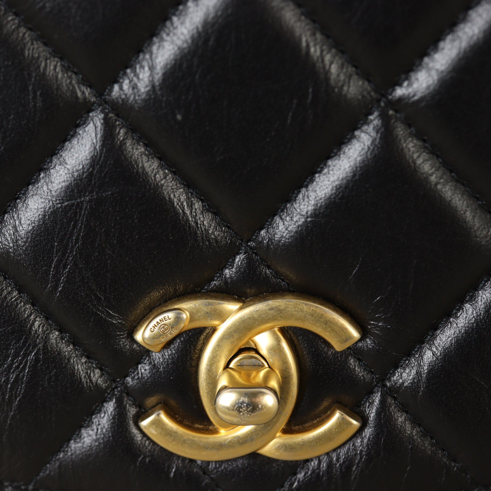 Chanel CC Chain Handle Flap Bag_IMG_8562.jpg