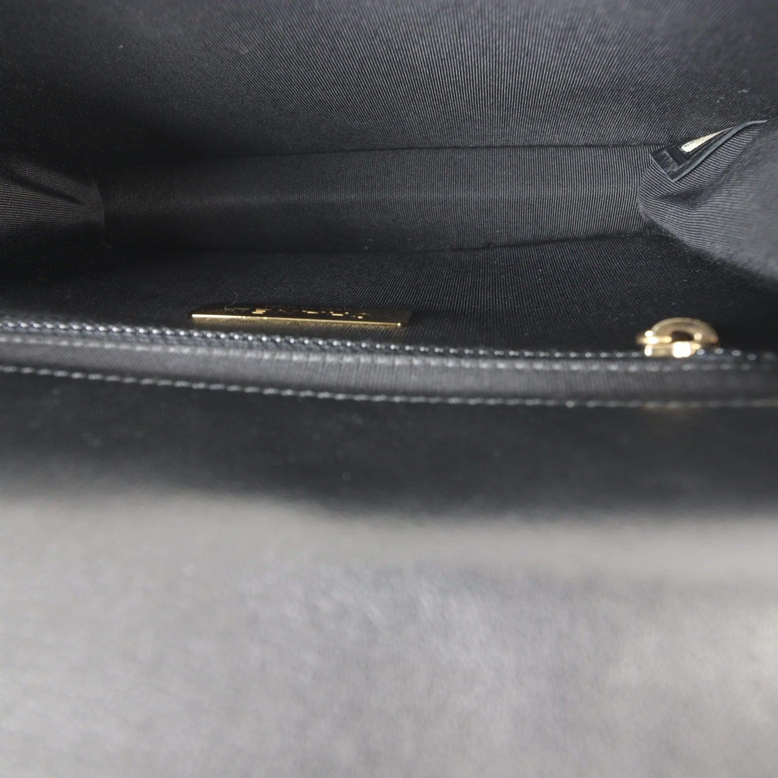 Chanel CC Chain Handle Flap Bag_IMG_8567.jpg