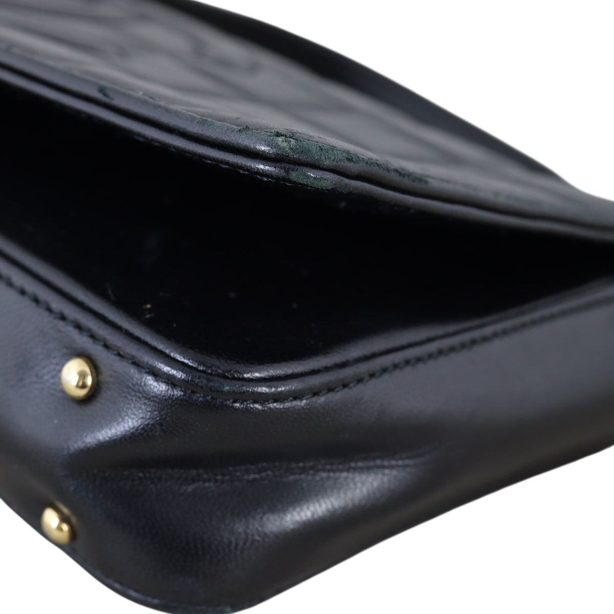 Chanel CC Chocolate Bar Clutch on Strap_IMG_2529.jpeg