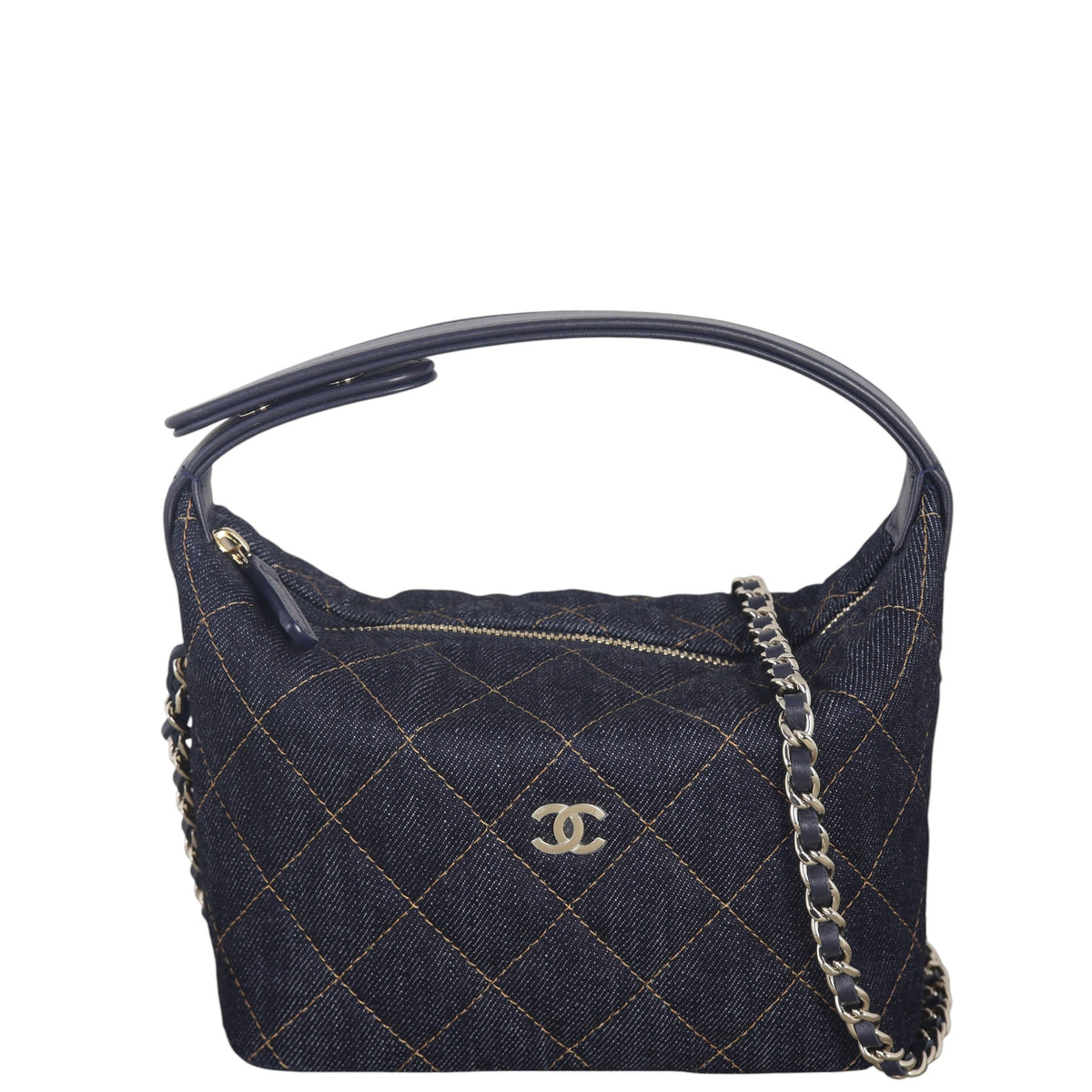 Chanel CC Hobo Clutch with Chain Denim _IMG_5648.jpg