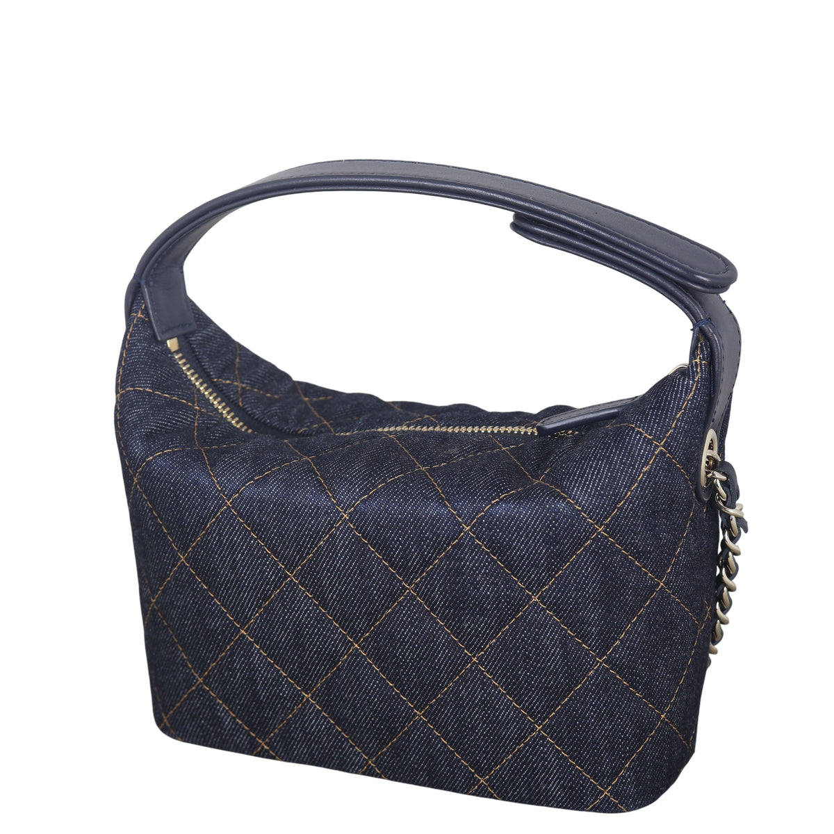 Chanel CC Hobo Clutch with Chain Denim _IMG_5649.jpeg