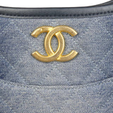 Chanel CC Hobo Denim_IMG_4102.jpg
