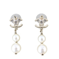 Chanel CC Pearl Drop Earrings_IMG_1809.jpg