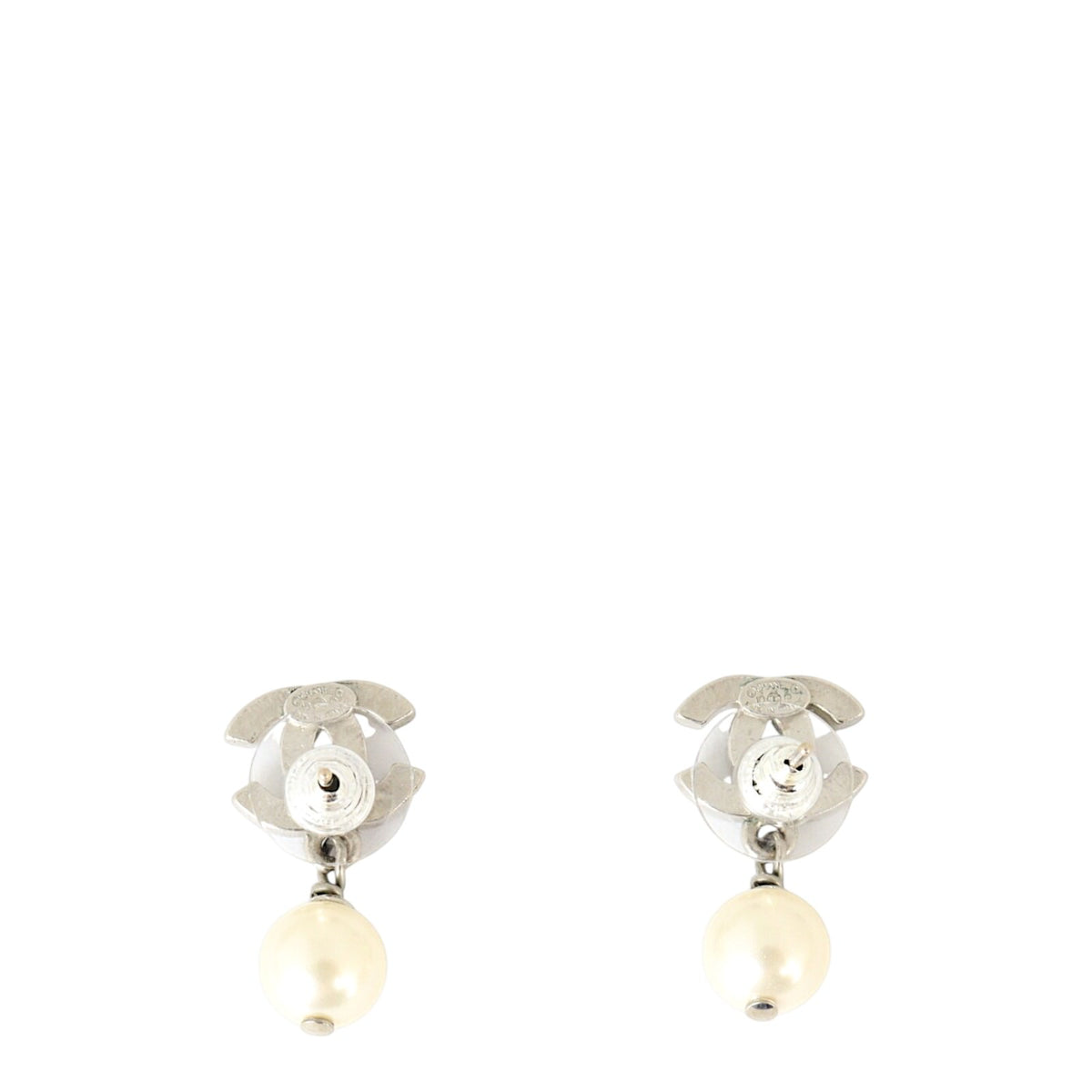 Chanel CC Pearl Drop Earrings_IMG_8002.jpg