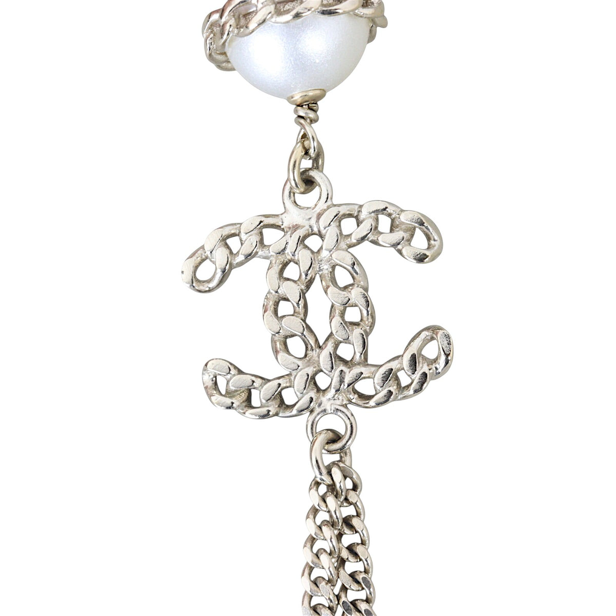Chanel CC Pearl Long Necklace_IMG_3444.jpg