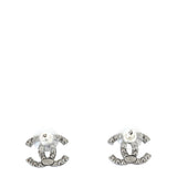 Chanel CC Pearl Stud Earrings_IMG_8021.jpg