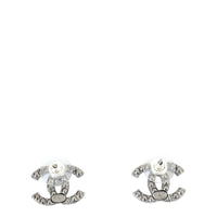 Chanel CC Pearl Stud Earrings_IMG_8021.jpg