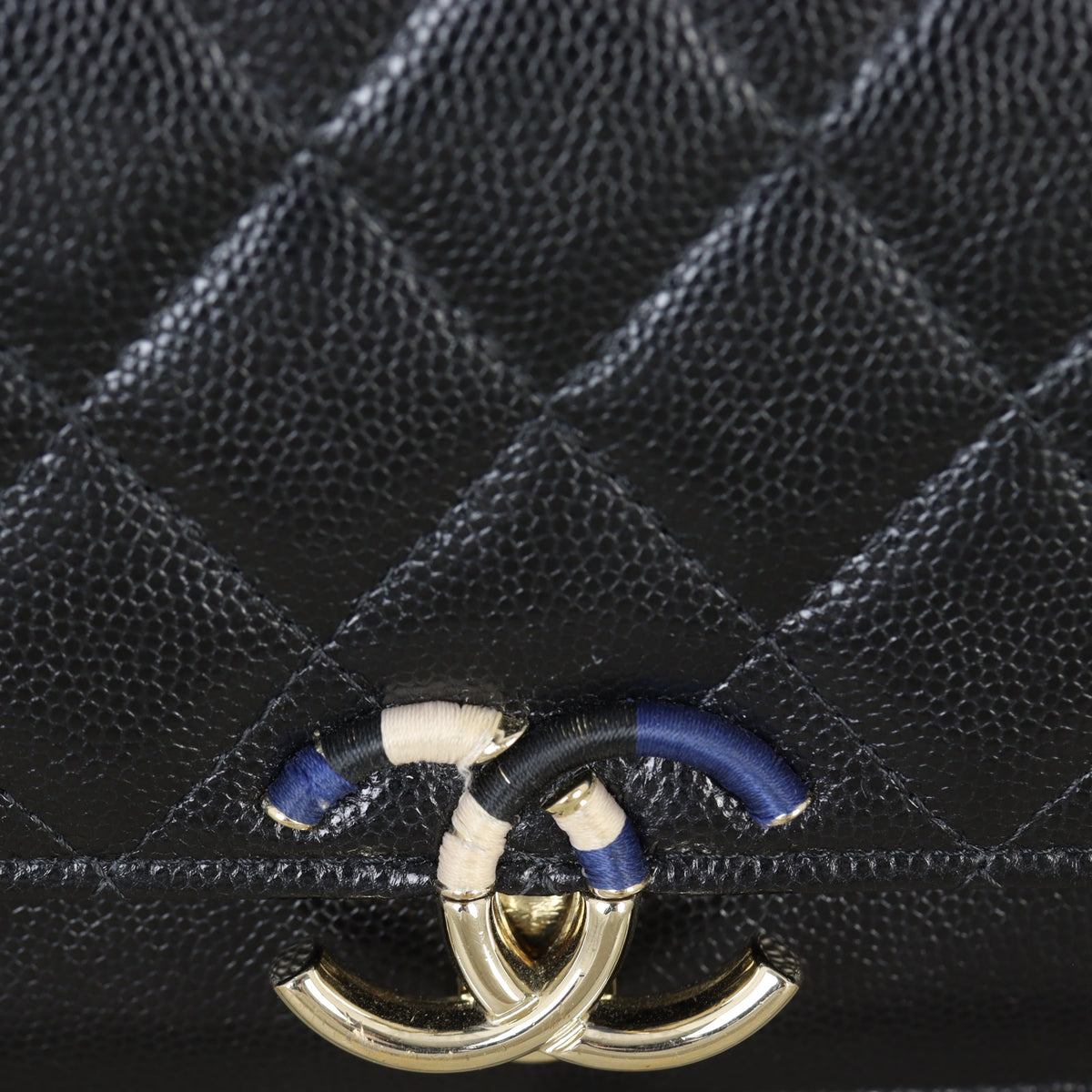 Chanel CC Thread Around Wallet on Chain_IMG_1913.jpg