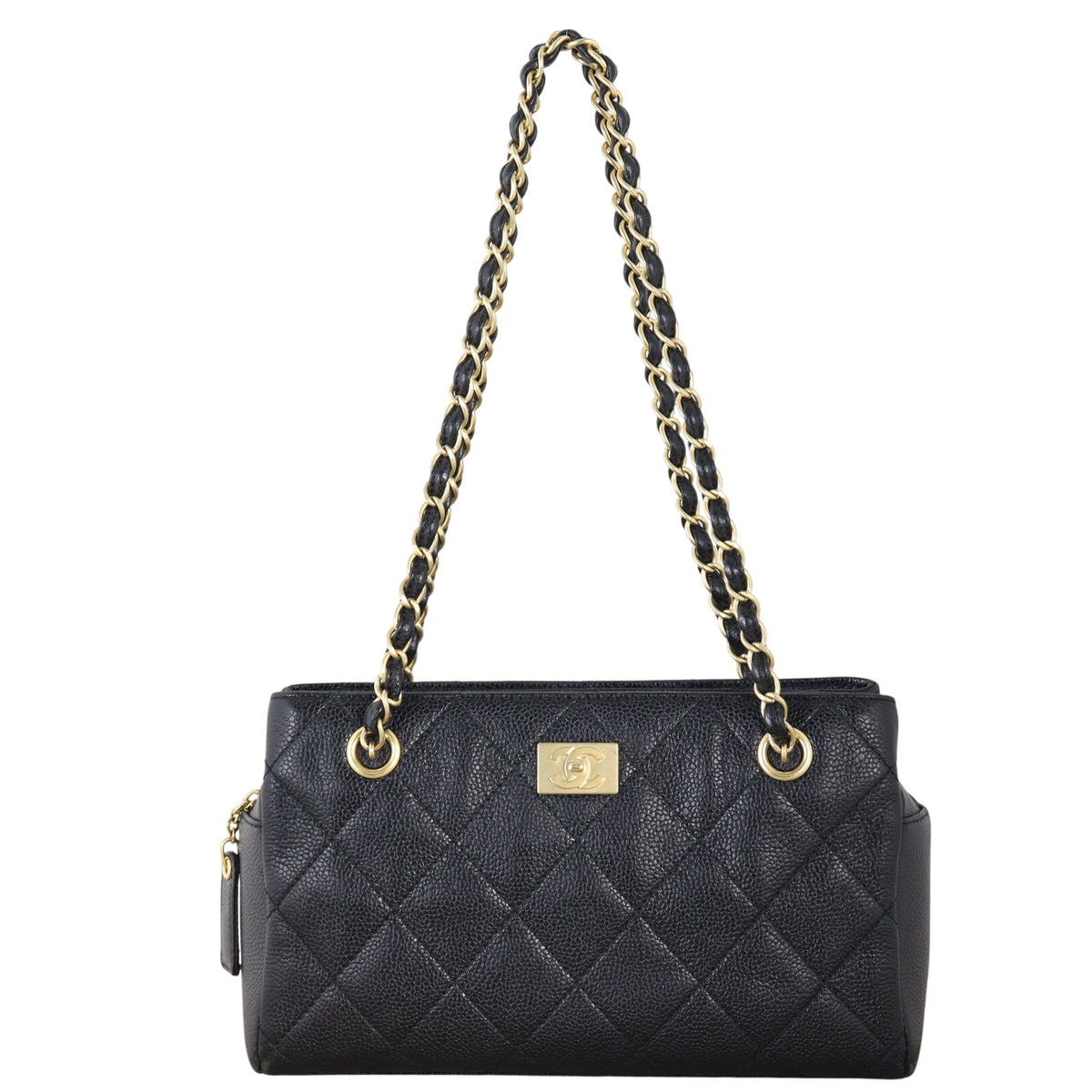Chanel CC Zip Shoulder Bag_IMG_2615.jpeg