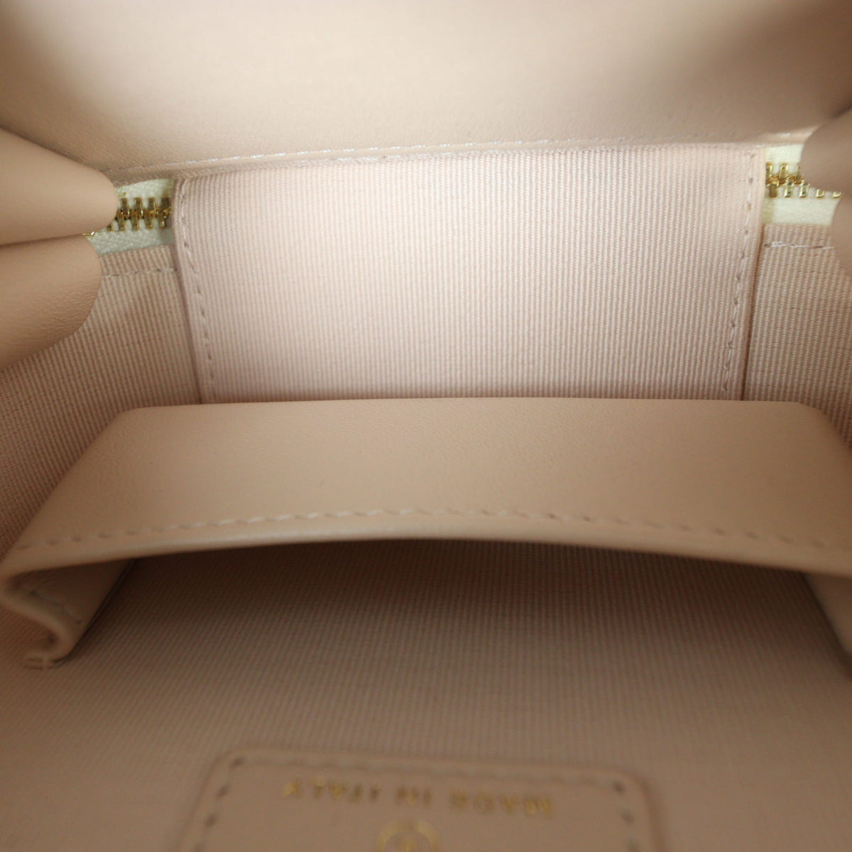 Chanel Chic Riviera Top Handle Vanity Case Mini_IMG_9400.jpg