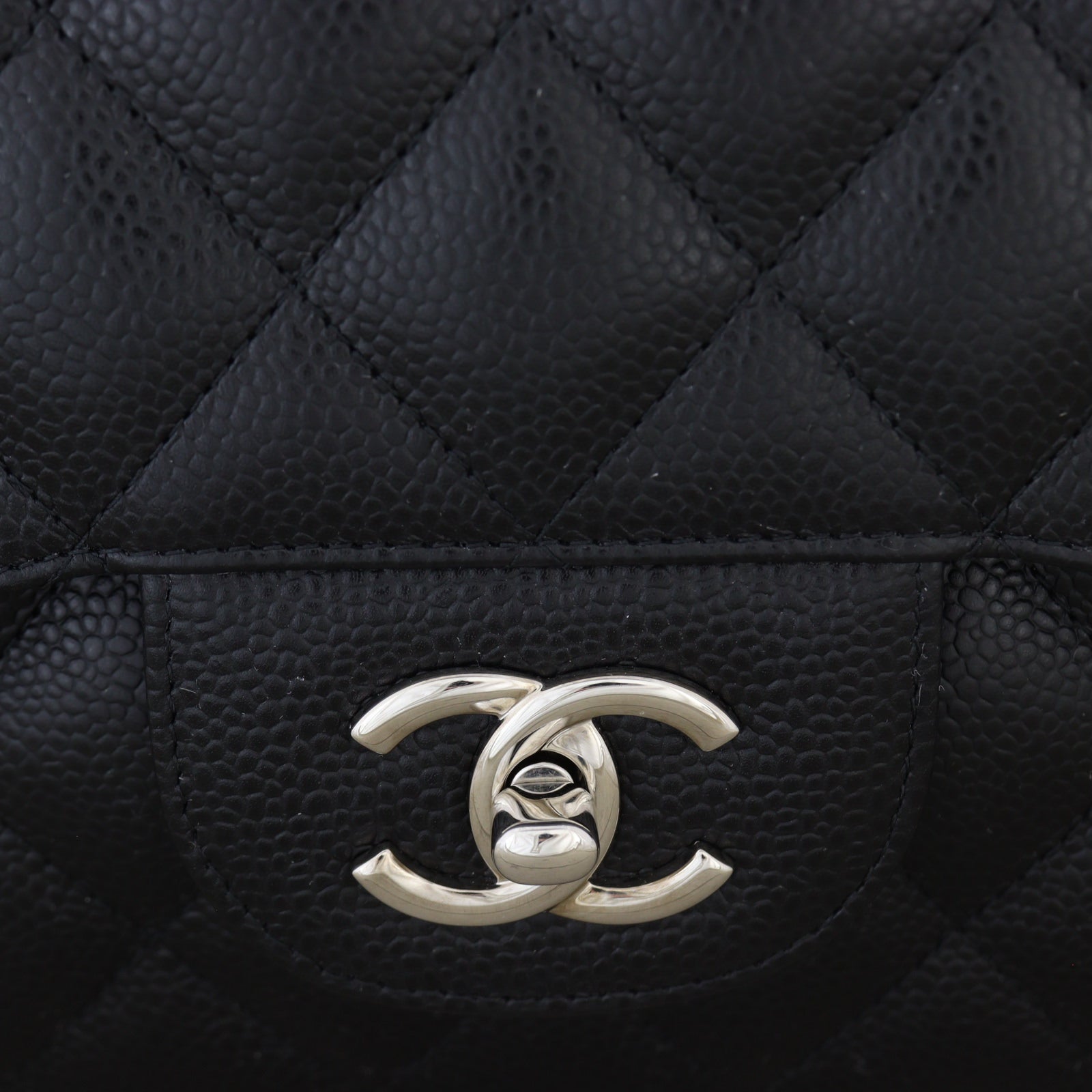 Chanel Classic Double Flap Jumbo Caviar_IMG_4172.jpg