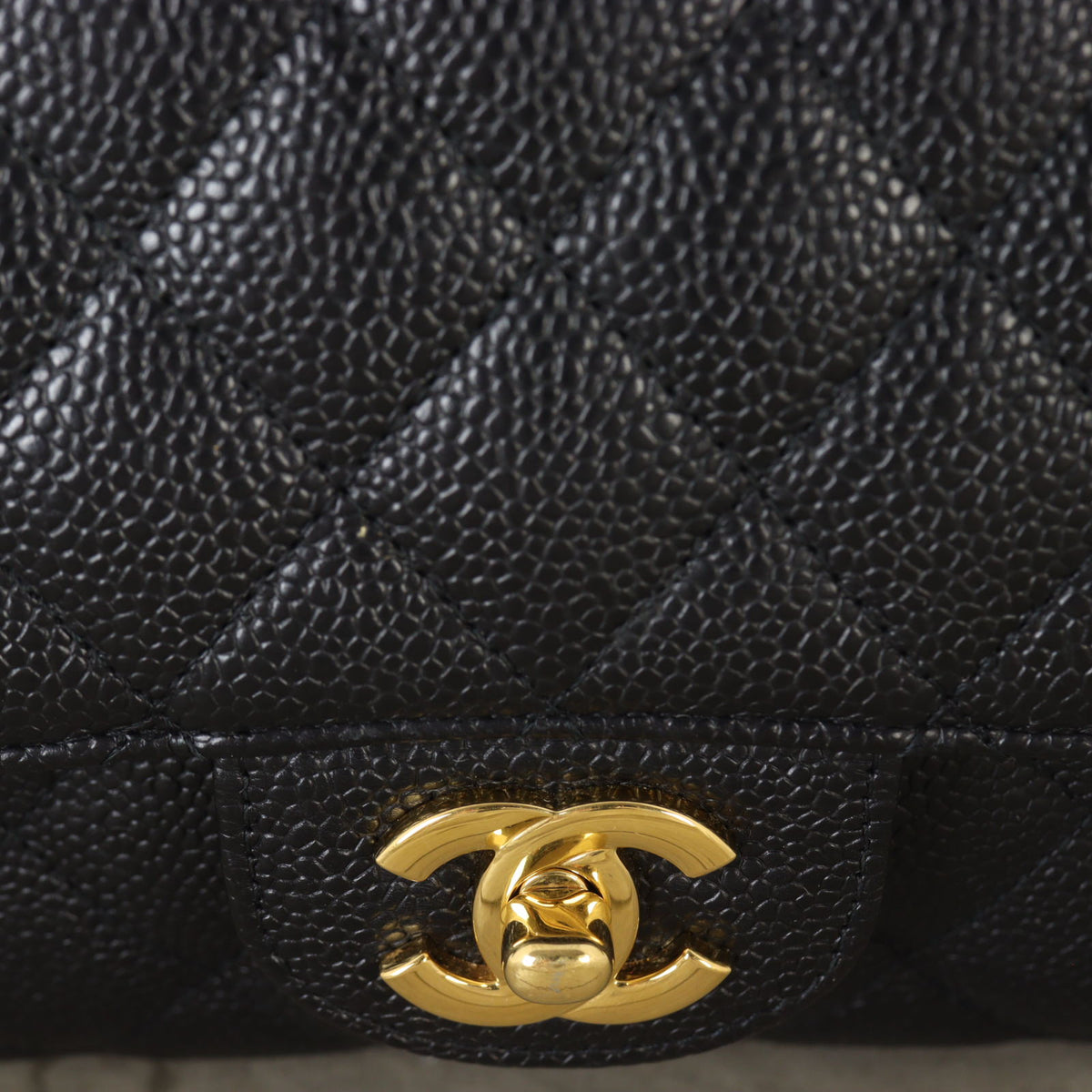 Chanel Classic Double Flap Medium Caviar_IMG_0537.jpg