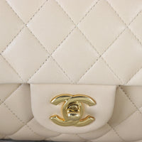 Chanel Classic Double Flap Medium Lambskin (beige)_IMG_6864.jpg