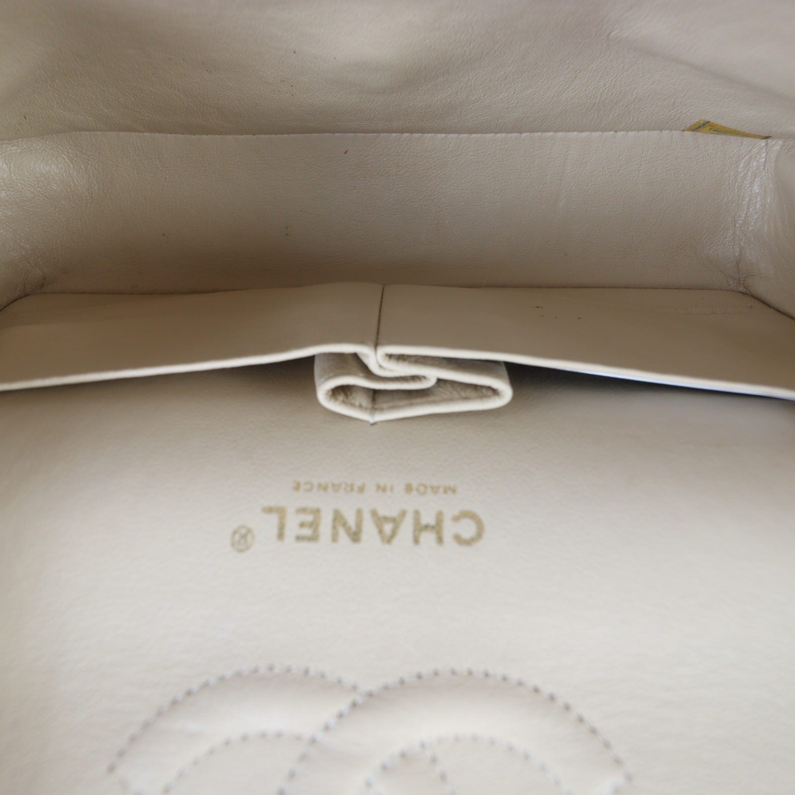 Chanel Classic Double Flap Medium Lambskin (beige)_IMG_6870.jpg