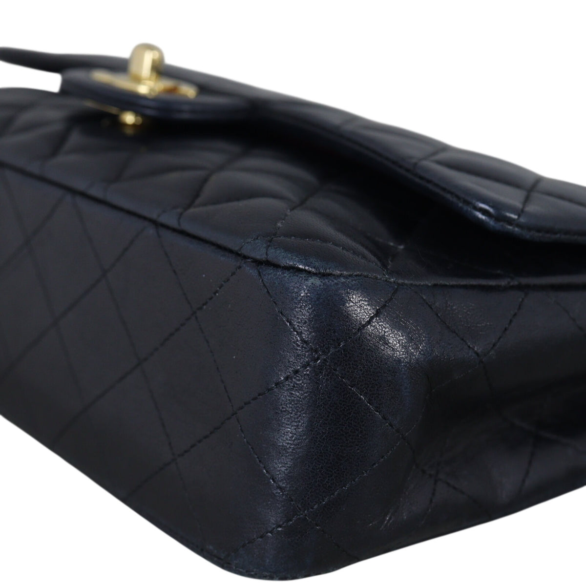 Chanel Classic Double Flap Medium Lambskin (black)_IMG_9866.jpeg