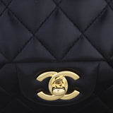 Chanel Classic Double Flap Medium Lambskin_IMG_0671.jpg