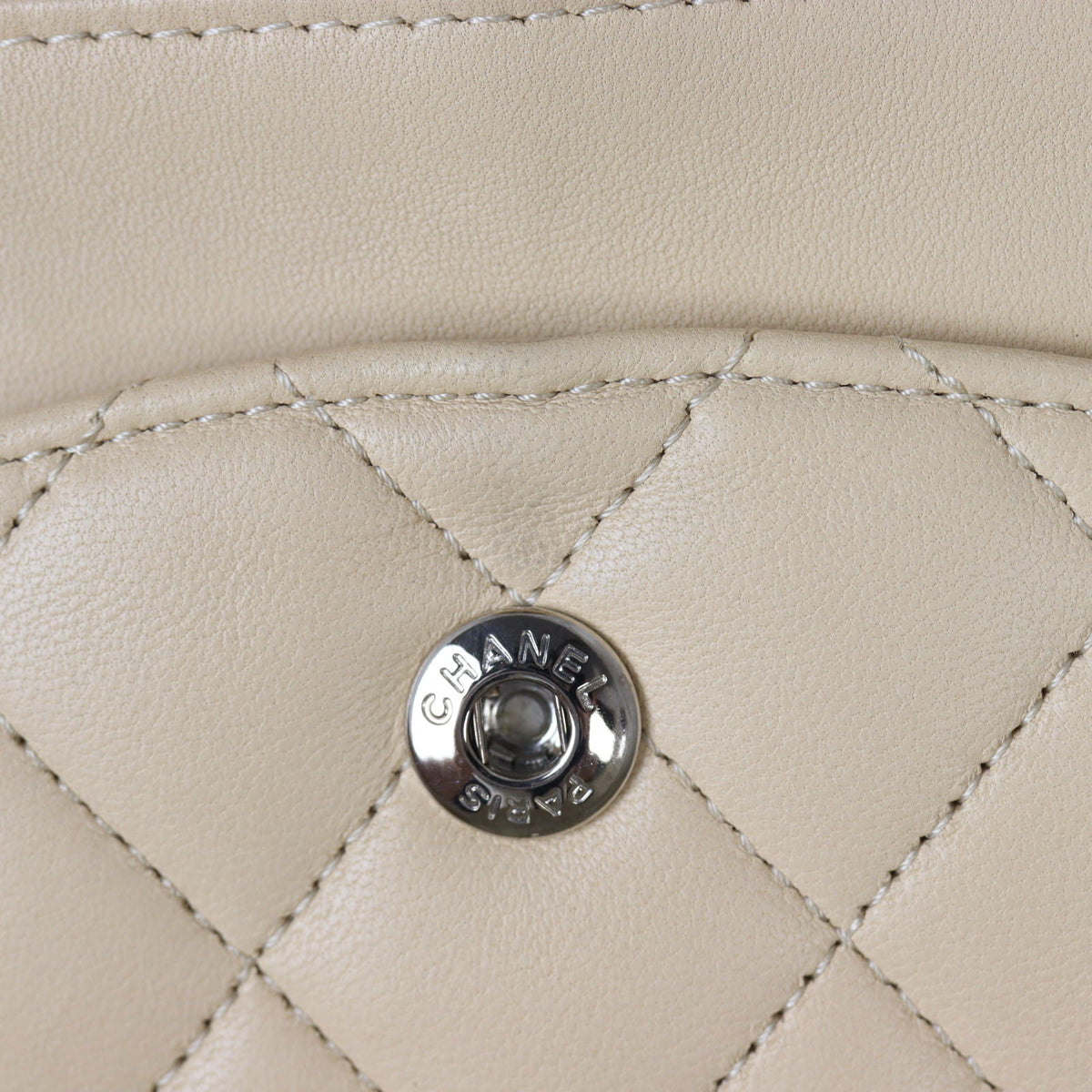 Chanel Classic Double Flap Medium Lambskin_IMG_0753.jpg