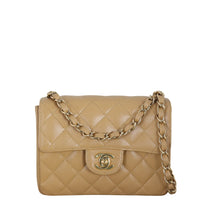 Chanel Classic Flap Mini Square Vintage_IMG_4584.jpeg