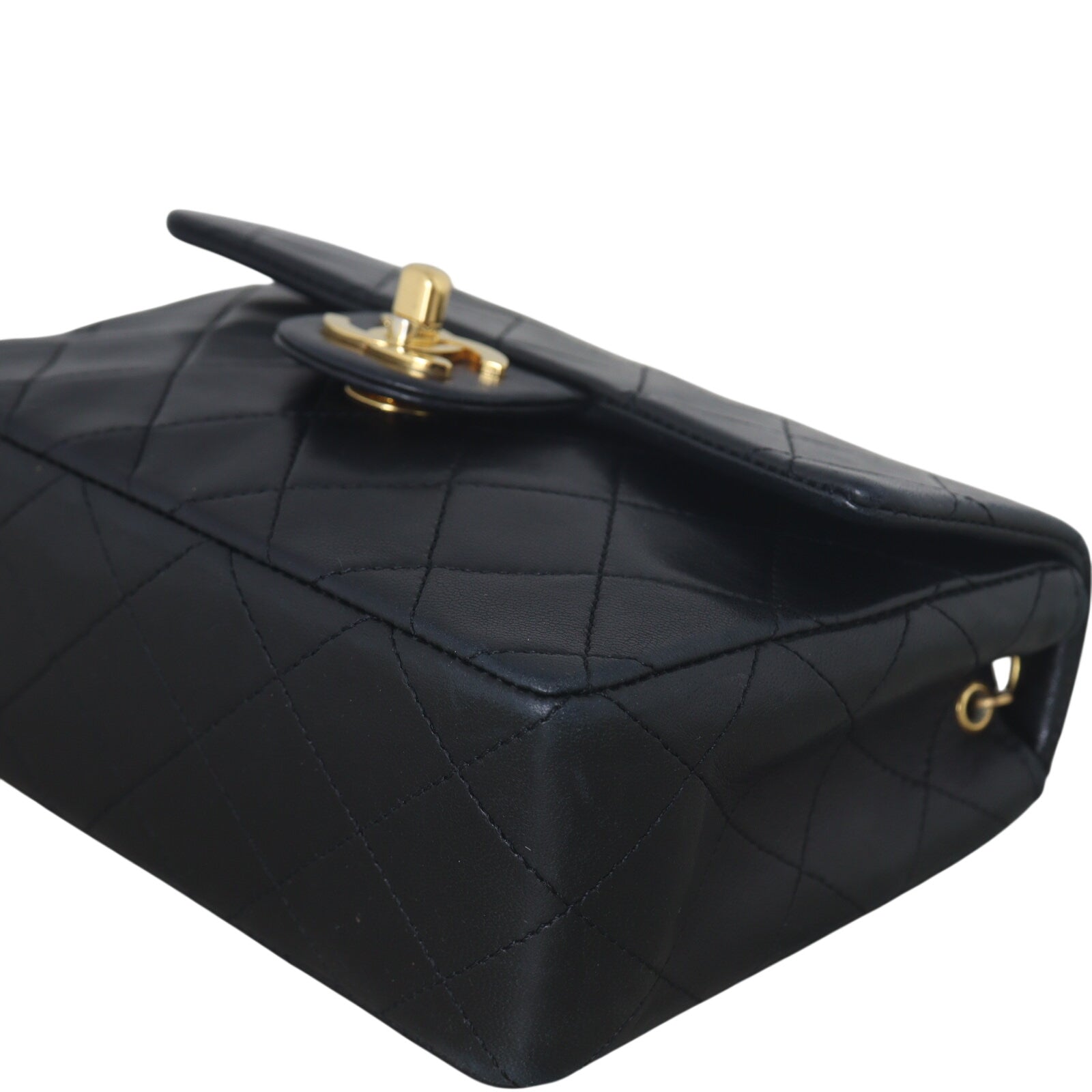 Chanel Classic Flap Mini Square Vintage_IMG_9731.jpeg