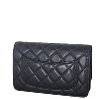 Chanel Classic Wallet on Chain_IMG_7915.jpeg