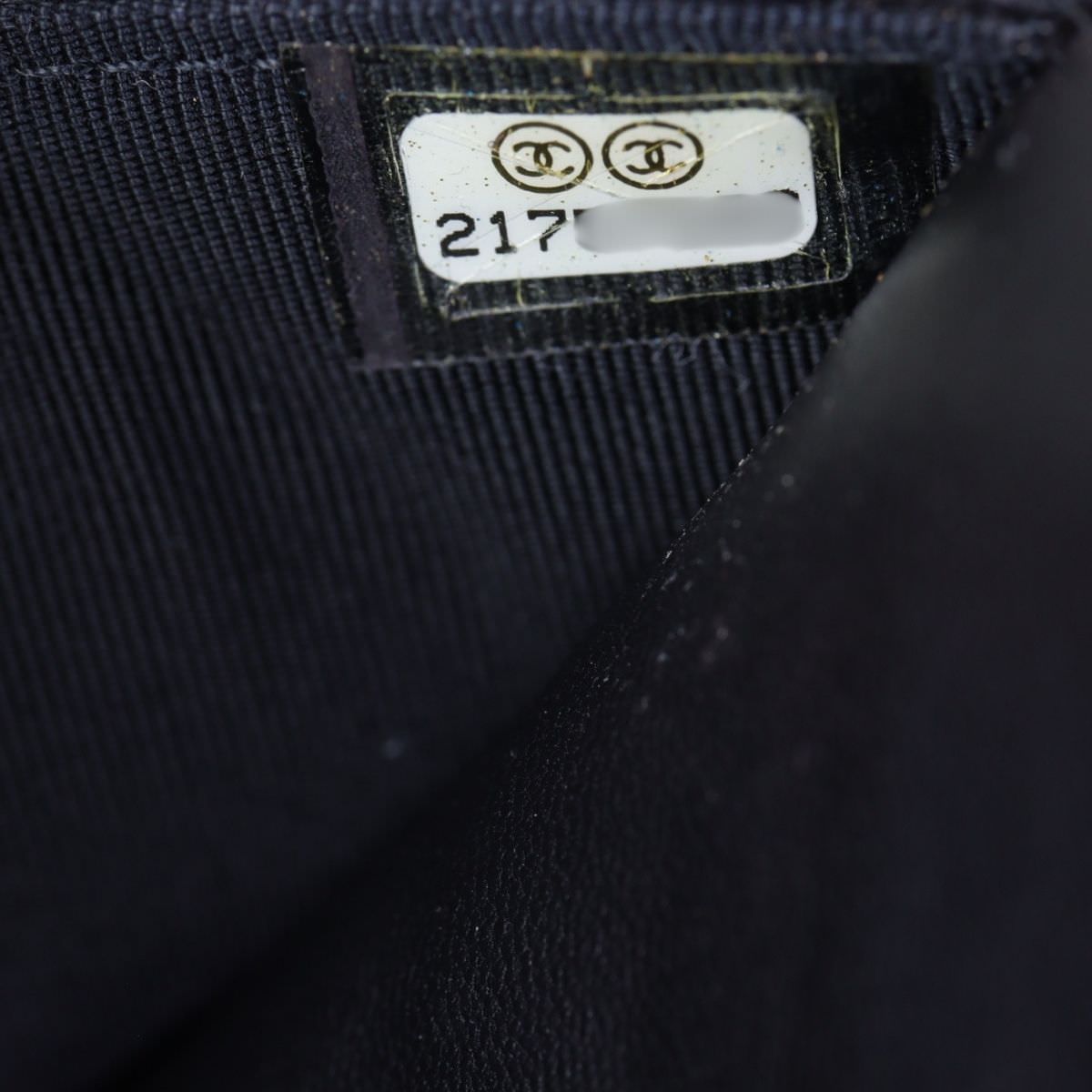 Chanel Classic Wallet on Chain_IMG_8040.jpg