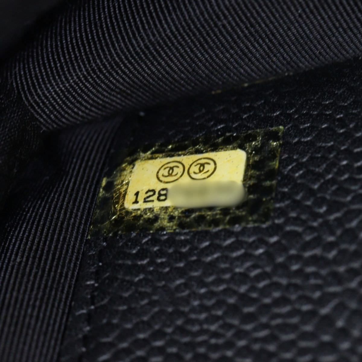 Chanel Classic Wallet on Chain_IMG_9647.jpg