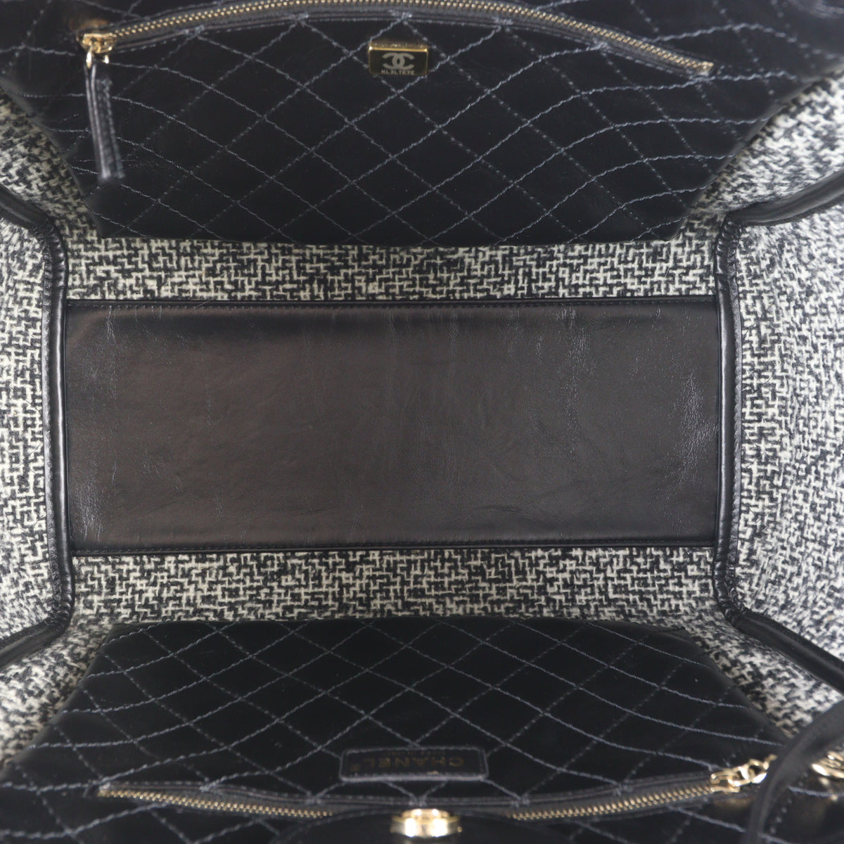 Chanel Deauville Large Tote Leather Tweed_IMG_1358.jpg