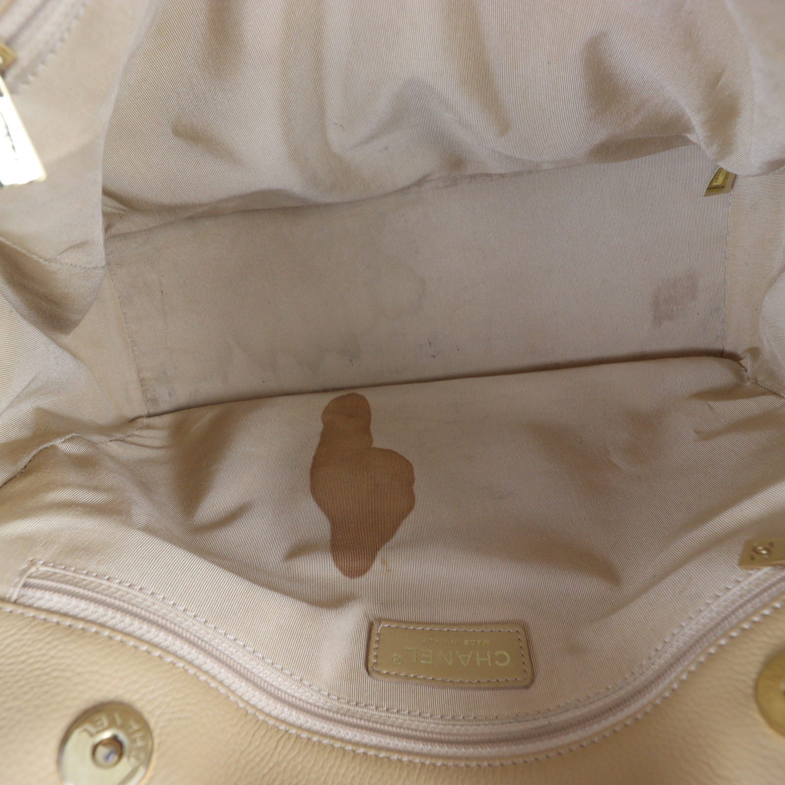 Chanel Executive Cerf Tote_IMG_3753.jpg