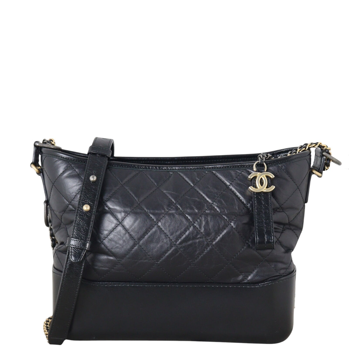 Chanel Gabrielle Hobo Medium_IMG_5230.jpg