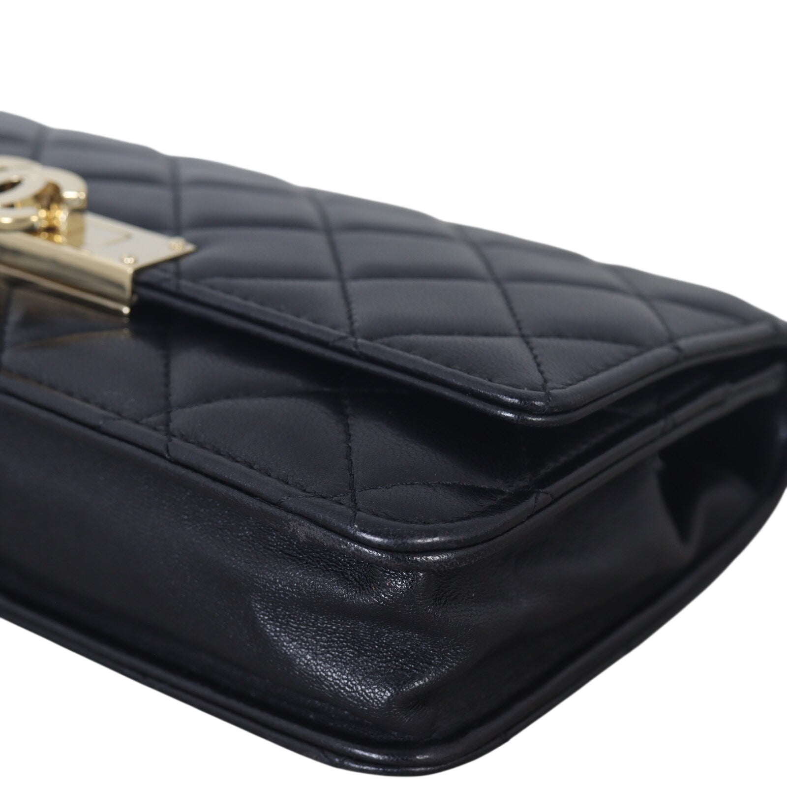 Chanel Golden Class Wallet on Chain_IMG_7881.jpeg