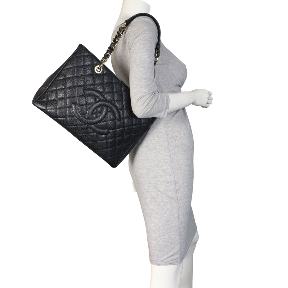 Chanel Grand Shopping Tote_IMG_1747.jpeg
