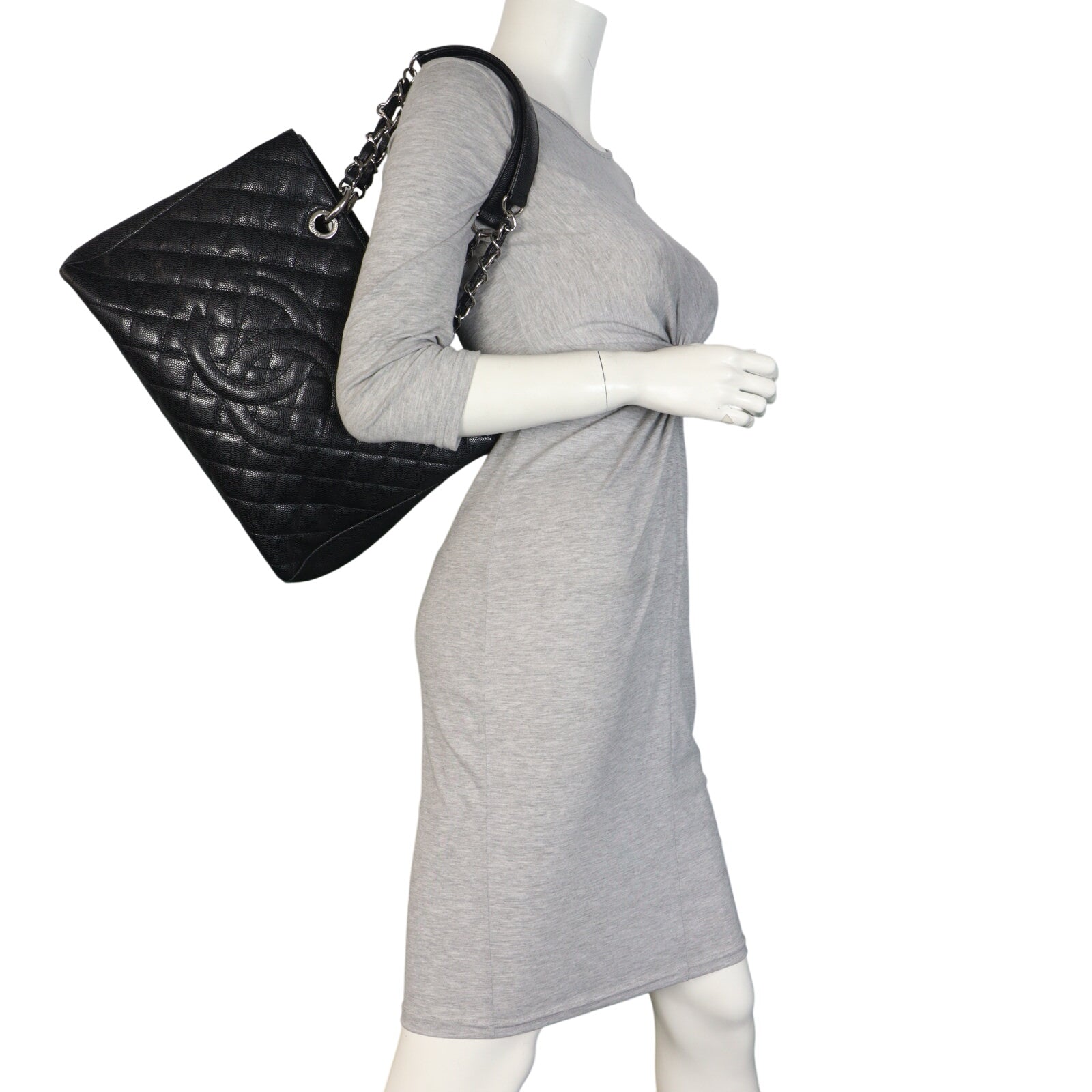 Chanel Grand Shopping Tote_IMG_7385.jpeg