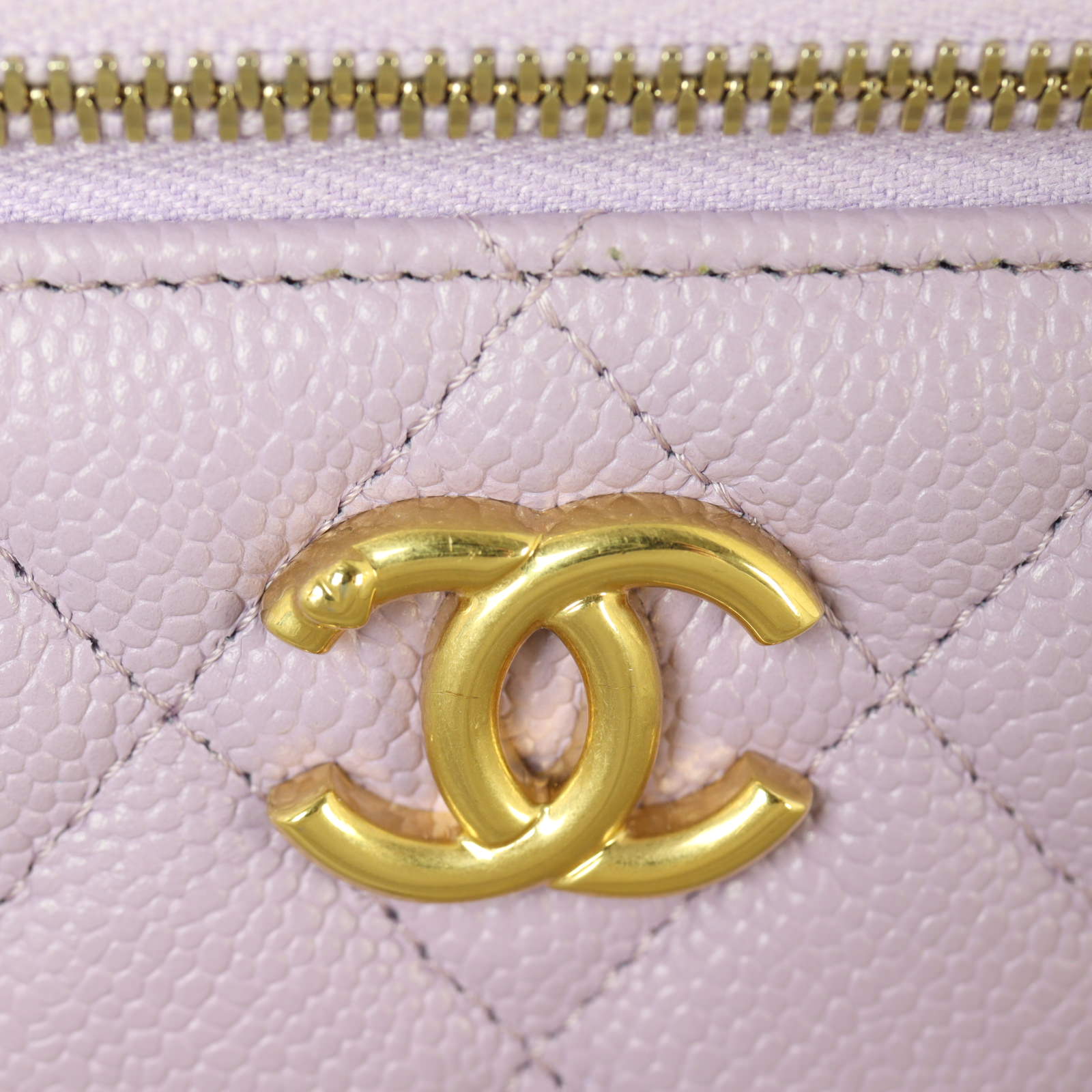 Chanel Heart Crush Vanity Case Chain Bag_IMG_8137.jpg
