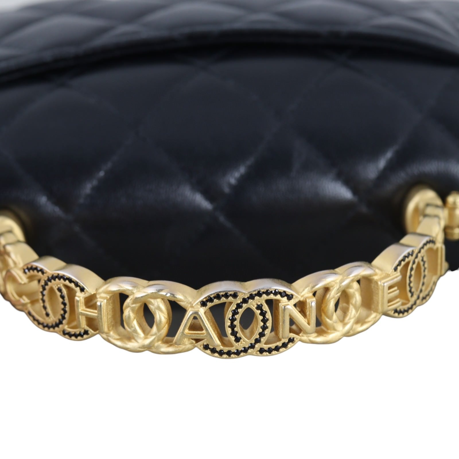 Chanel Logo Top Handle Wallet on Chain_IMG_IMG_6254.jpg