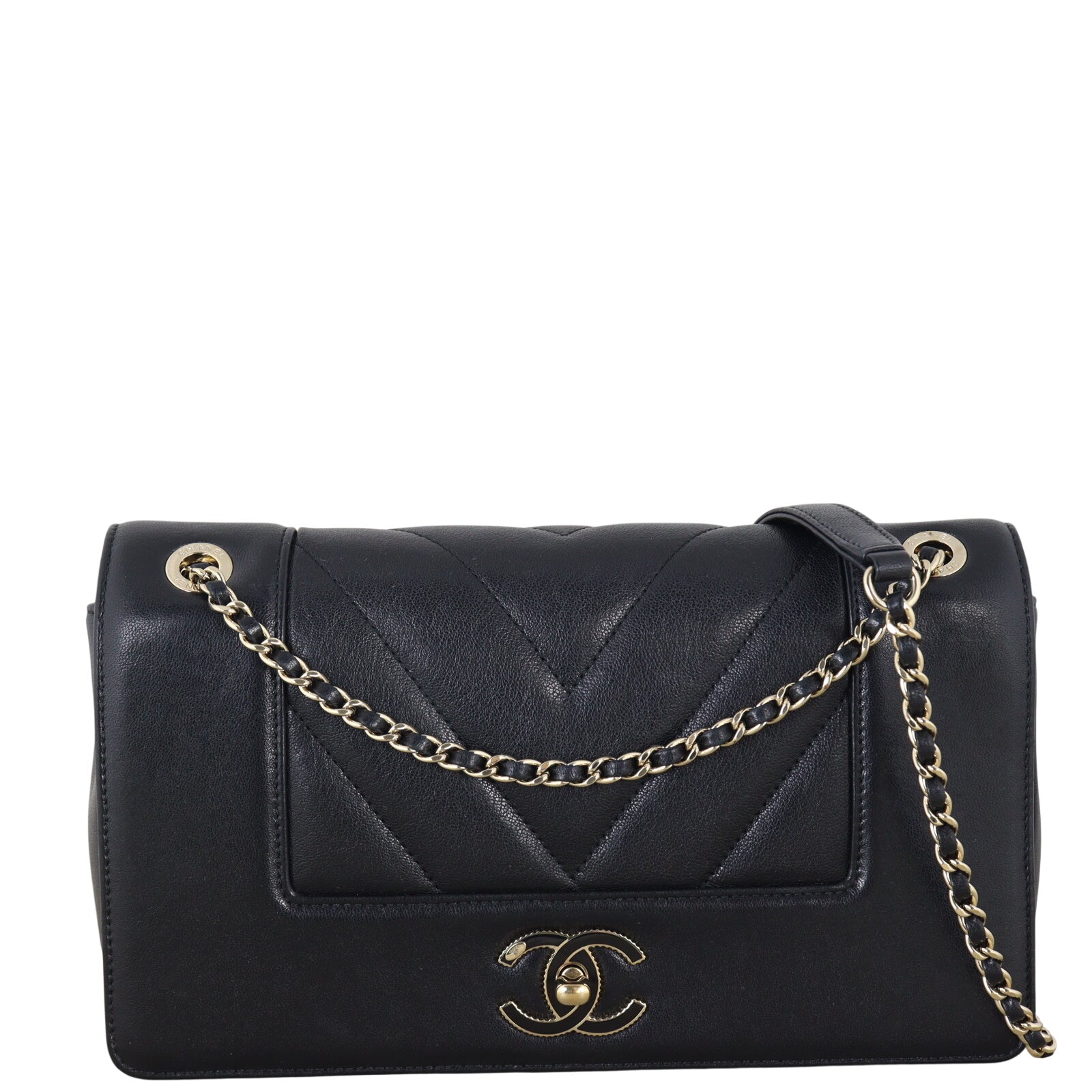 Chanel Mademoiselle Flap Bag Medium Chevron_IMG_0373.jpeg