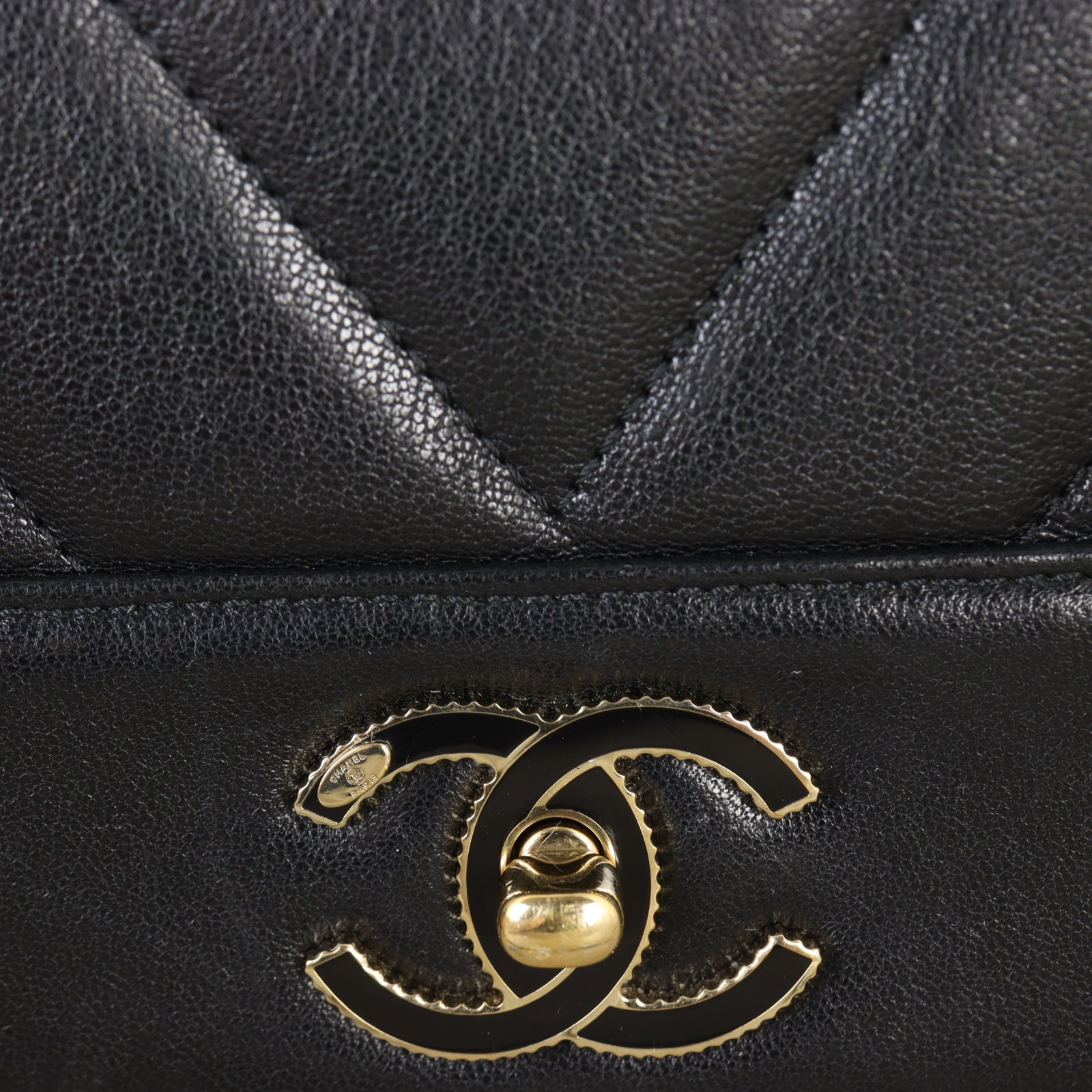 Chanel Mademoiselle Flap Bag Medium Chevron_IMG_0378.jpg